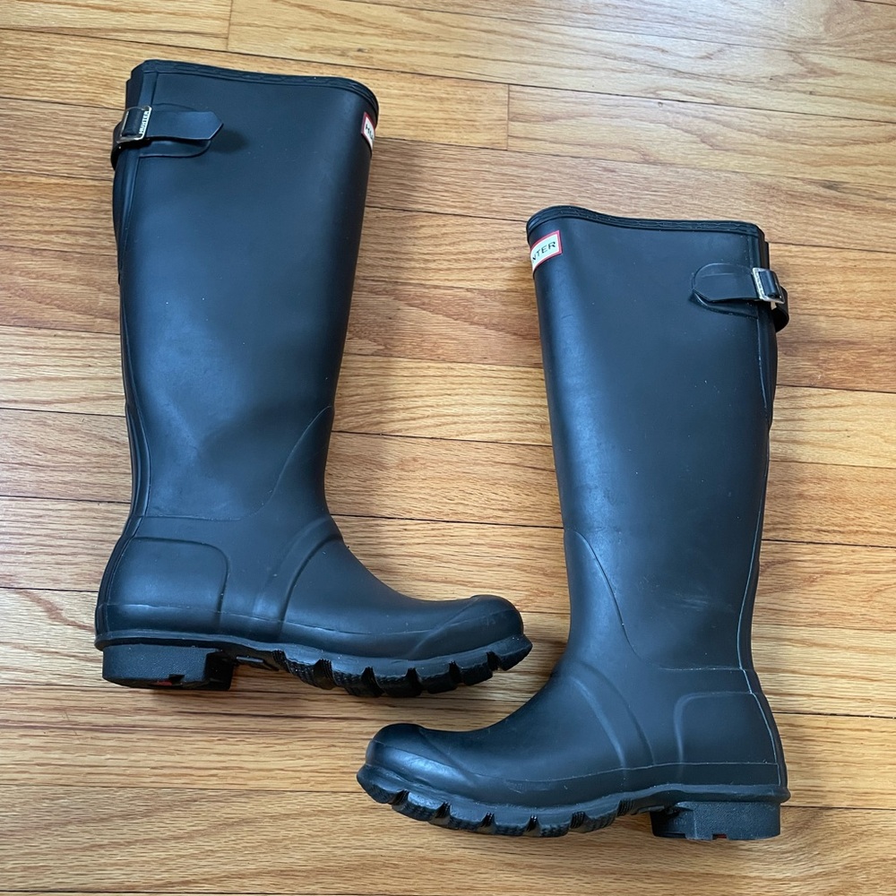 Hunter Women’s Original Rain Boot, black, size 6